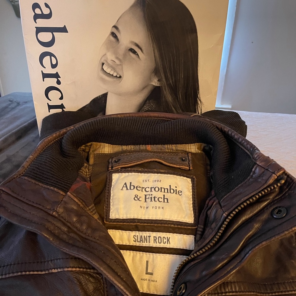 Abercrombie & Fitch Leather Jacket “Slant Rock” Large